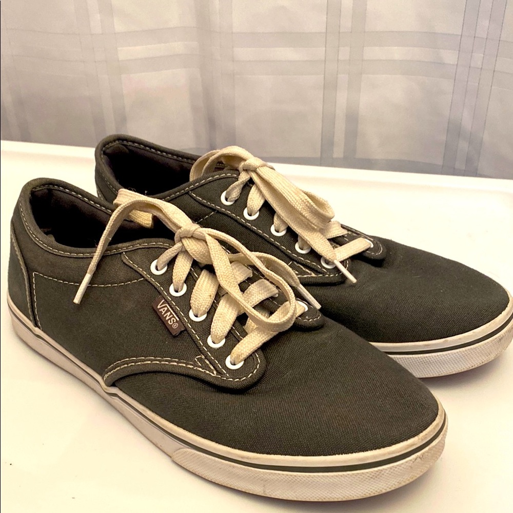 Vans Dark Gray Canvas Low-Top Lace Up Sneakers Women’s Size 7